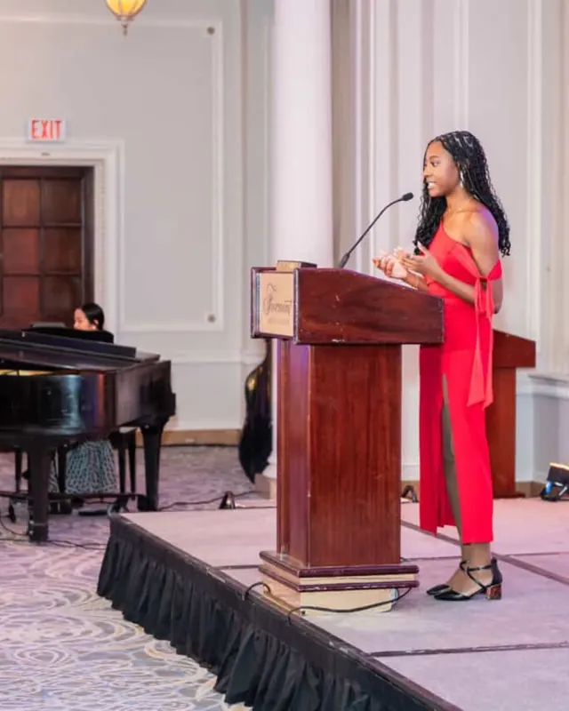 Chantal speaking at the Fairmont Château Laurier